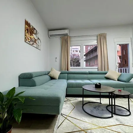 Apartment Bright In The Heart Of